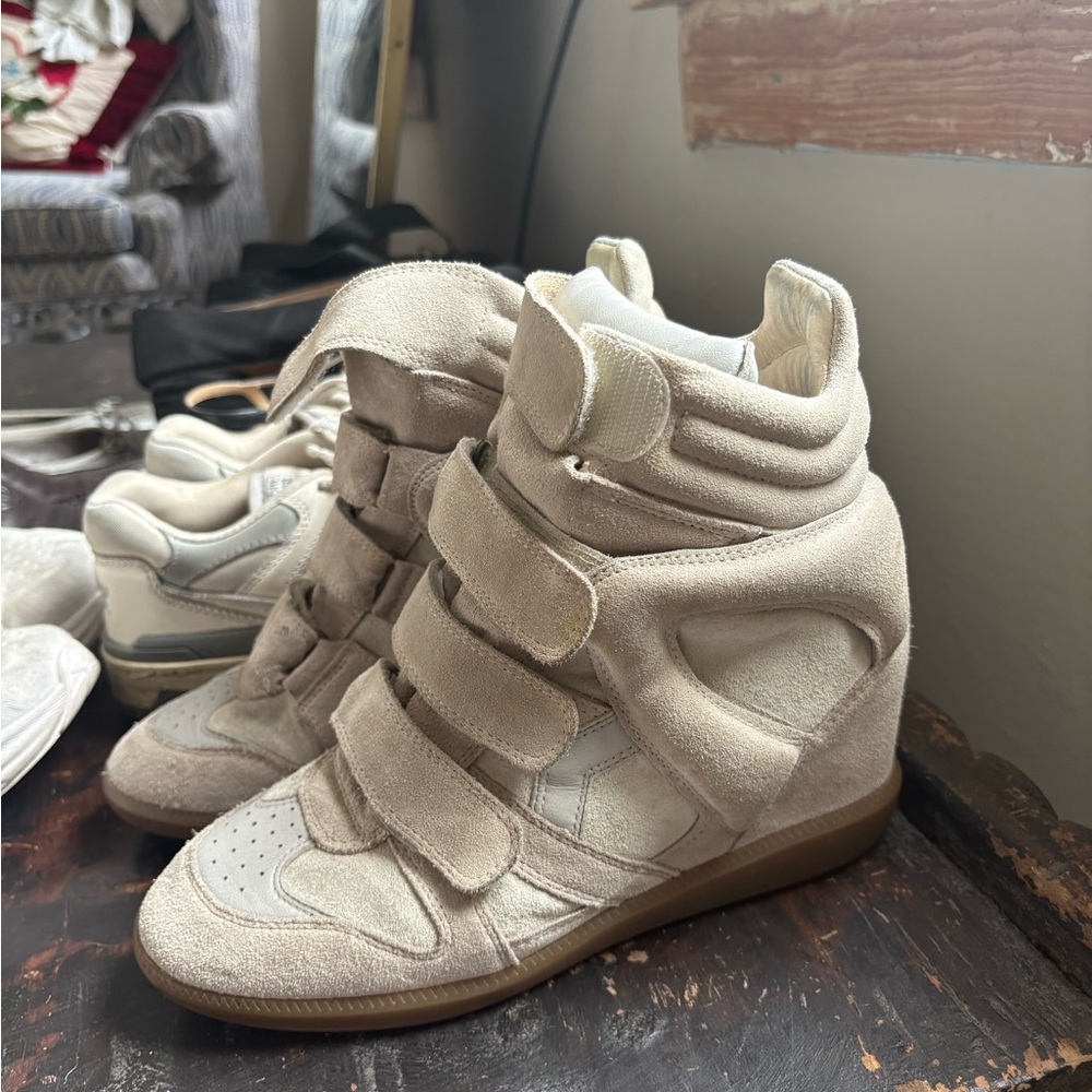 ISABEL MARANT Bekett leather-trimmed suede wedge sneakers in Ecru